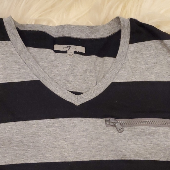 7 for all mankind, new T-shirt, size medium - Picture 2 of 6